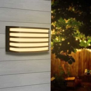 Les dimensions de ce luminaire mural d'extérieur avec LED intégrées mesure 20x10x9cm