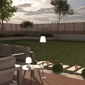 Lampadaire LED Atmosphera ZACK idéal dans un jardin