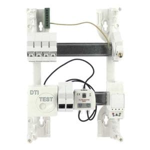 Intérieur du coffret de communication IKEPE Grade 2TV - 4RJ45 modulaire avec DTIO - vue de face