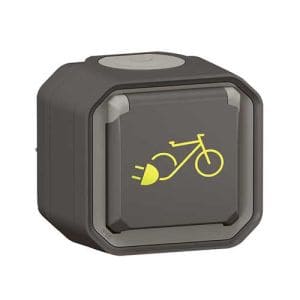 Prise de courant 2P+T complète étanche anthracite Legrand Plexo pour recharge vélo électrique.