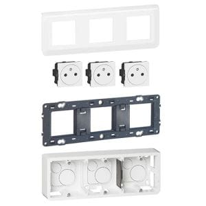 Triple plaque de finition Legrand Mosaic + 3 prises de courant Legrand Mosaic + Support de fixation triple Legrand Batibox + cadre saillie triple blanc