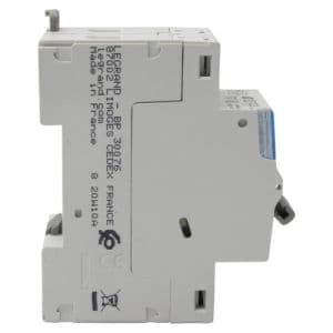 Interrupteur différentiel 40A Legrand DX3 type AC 30mA 230V - vue de côté