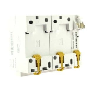 SCHNEIDER Resi9 XE Double Prise modulaire 2P+T combinée 16A auto 6 modules - vue de derrière