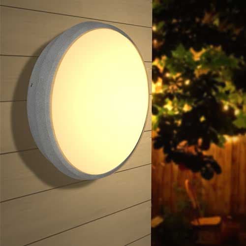 Le diamètre de cette applique LED extérieure Arlux Luna est de 24cm.