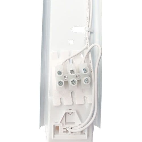 Réglette LED étanche 1 tube LED grise 230V 18W 1800lm 120cm