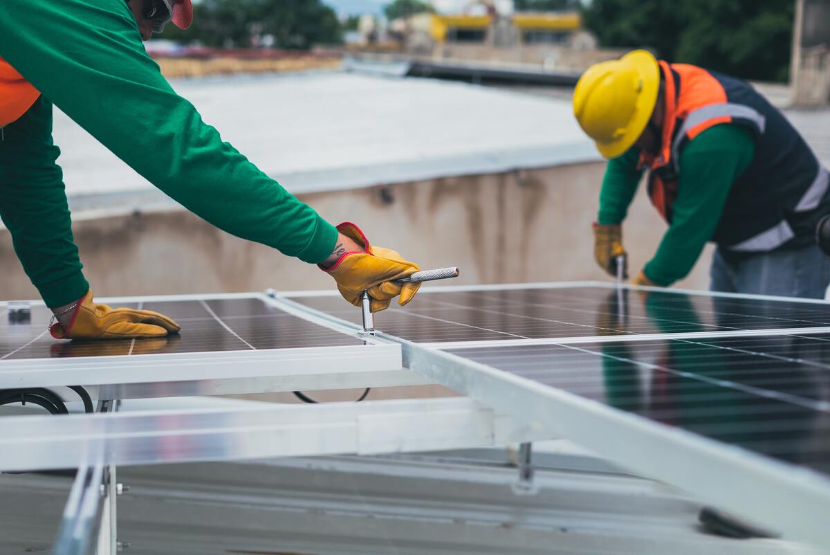 Installation panneaux photovoltaïques